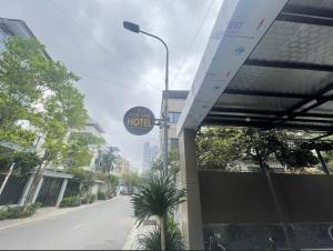 Lam Anh Hotel 10 Ngoai Giao Doan