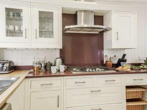 6 Bed in Colwyn Bay oc-88952