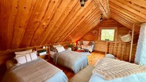 Cozy cottage by the sea