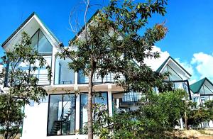 Pini Villa