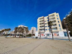 201 Meridiano View Apartment