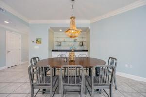 Phoenix on the Bay 1326 condo