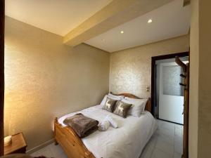 Oceanfront -Sea View fromRooms-Beach & City