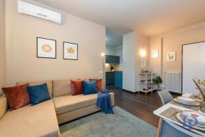 A Casa Di Sara Family Apartment with private Parking DesenzanoLoft Official Partner Homes & Villas by Marriott Bonvoy