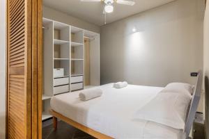 Hostdomus - Riviera Apartment