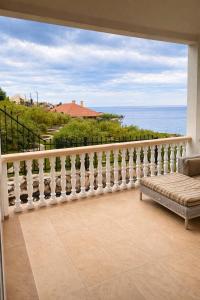 Sunny Villa