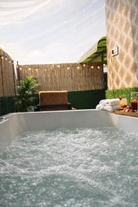 LA Stays Luxury 1BHK Apartment-Private Jacuzzi ,Terrace Garden ,Vikaspuri Delhi