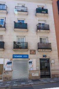 Charming Malaga Stay: Walk to Top Sights