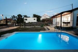 Villa Malinka Private Pool 150m to Beach Garden & BBQ