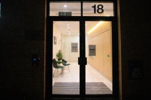 Promo Rate - Modern 2-Bedroom Apartment by Tower Bridge & Aldgate Station