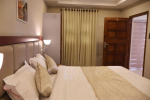 Silver sand residency