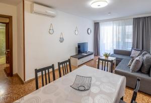 Inftour Apolo III Apartamento