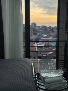 DEast Suites