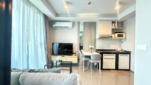 6th Avenue Surin by Win217
