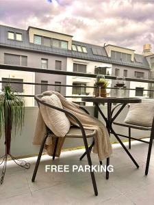 Local-Lux Apartment F3 - Private Parking & Balcony