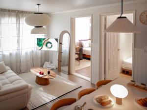 Hongdae Sensual Private Stay 安