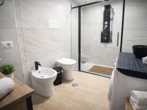 Salerno casa con jacuzzi privata e cinema
