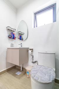 El Emunah Suites