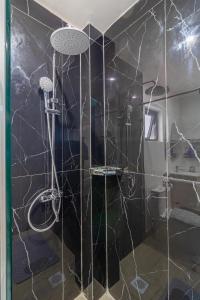El Emunah Suites