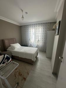 Konyaaltı gürsu denize sıfır sahilde full eşyalı lüks daire