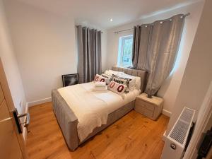 4 Bedroom Home Edgware Ground Floor