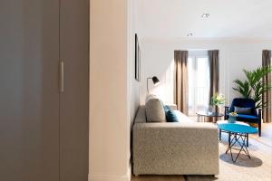 Edmond Vibes Puerta del Sol Suites