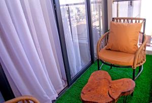 City Views, Gym, Walk to Malls & Vibrant Nightlife - Kilimani