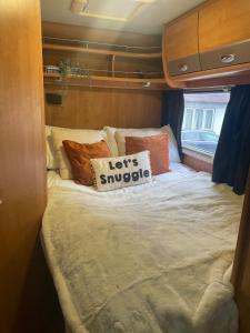 Cosy Motorhome Escape in Surrey