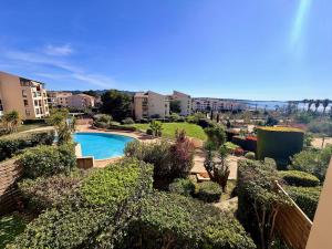 Calypsa, vue mer, piscine, parking