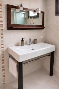 Capela House - Your home away from home