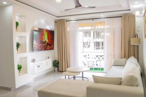 Beach road apartment