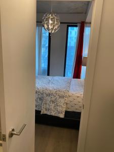 NICE FURNISHED CONDO Downtown Montreal - EC