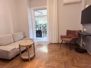 Solvy Areos Seaside Suite - Direct to Airport & City Center & Piraeus Port