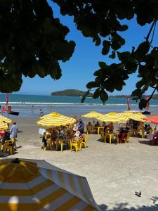 Duplex com piscina a 200m da Praia em Ubatuba