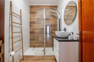 Sunset Terrace House by Destiny Houses
