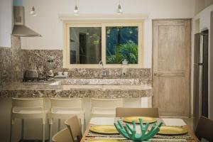 Marboka Hotel & Suites