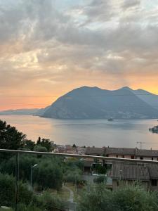 AltaLux Design and Panoramic Lake View