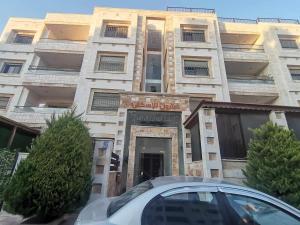 Romantic apartment near University Street