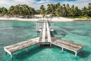 Secluded Beach Villa with Concierge by ALOM