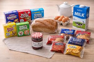 MIRANDO PLACE #2---BEACH CLUB ACCESS, HOT TUB, GYM, POOL, 3 Lounges, TOWNHOUSE 2 ,Airport 10min