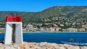Sea view Pool AC Renovated 2026 Beach 300m