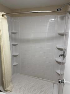 Studios 4 Less Chesapeake