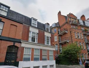 Room in Emery London