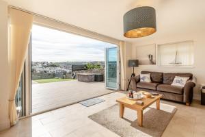 3 Bed in Brixham oc-57892