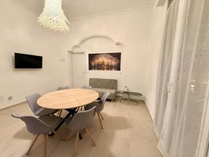Mille Central apartment with 2 bathrooms and terrace