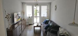 Apartament Wiśniowy Ogród z garażem