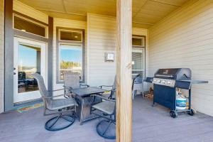 Modern McCall Retreat with Fire Pit & Patio