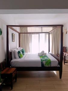 Coastal style beachfront apartment