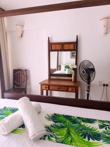 Coastal style beachfront apartment