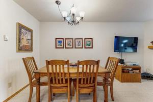 Downtown McCall Condo with Balcony & Views